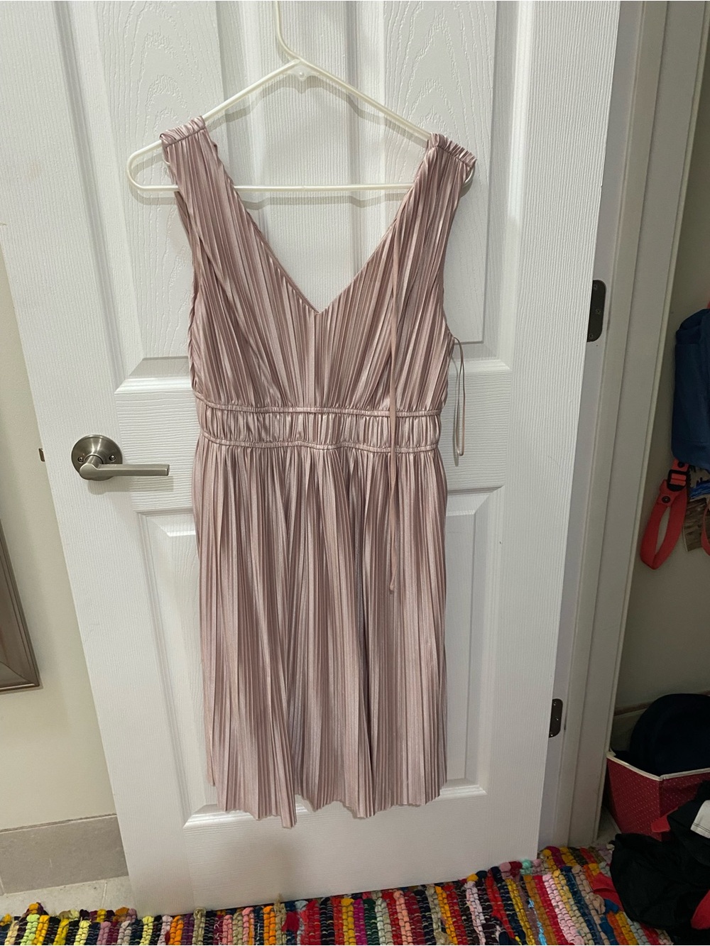 Pleated V-Neck Sleeveless Midi Dress in Dusty Rose